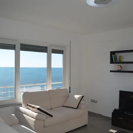 Sweet By The Sea - 060 *