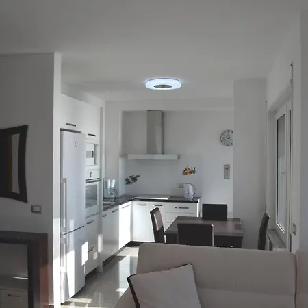 Apartment Sweet By The Sea - 060 Durres
